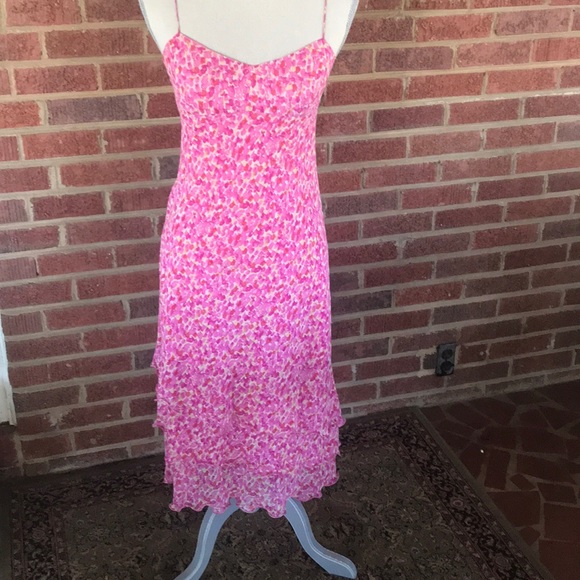 Ann Taylor Dresses & Skirts - Ann Taylor 6P dress